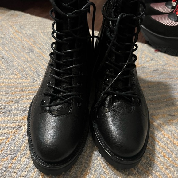 Jimmy Choo Cruz Flat Boot Black size 35 - Picture 6 of 13